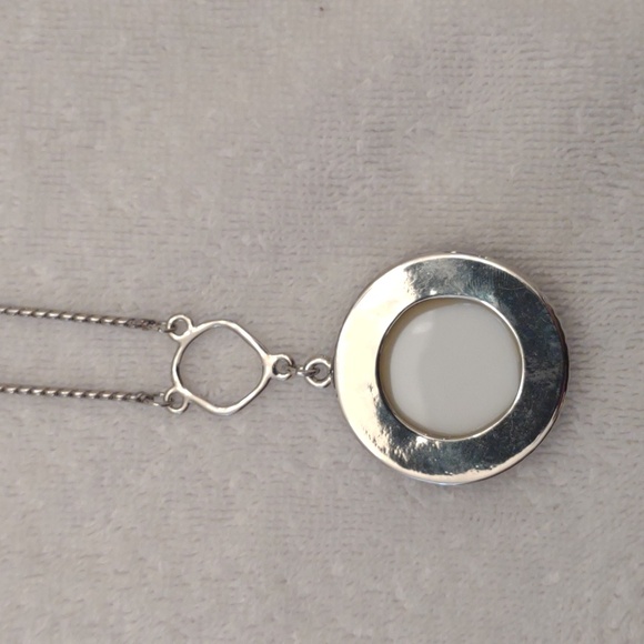 3 Necklases - Picture 3 of 7